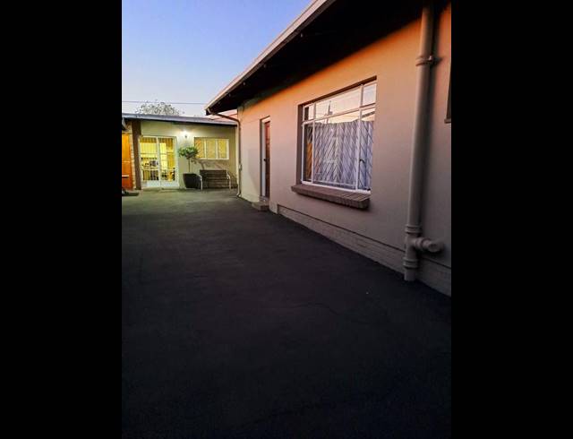 1 BEDROOM PROPERTY TO RENT IN PRIMROSE